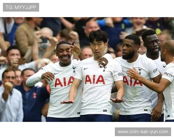 热刺边路渗透顺畅，库卢切夫斯基强突失去角度