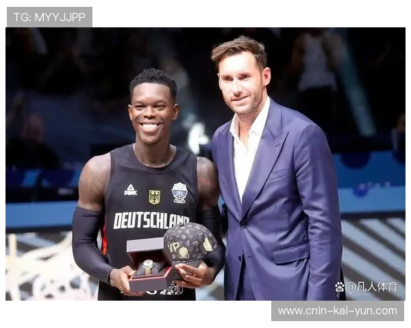 球员因精彩表现获当场MVP称号并接受采访，球星mvp