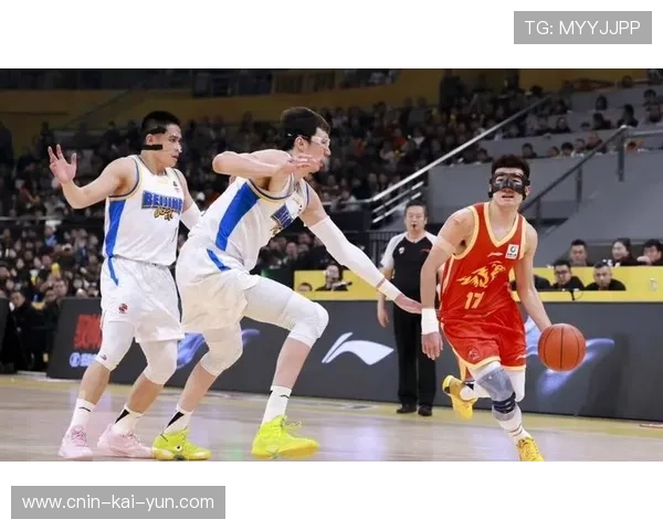 CBA 球员三分命中后怒吼引爆全场