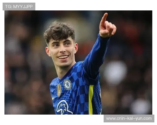 切尔西青训营：小将学习哈弗茨的摆脱技巧与近射